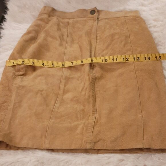 Extremely Small Vintage Tan Leather Mini Skirt - Picture 3 of 4